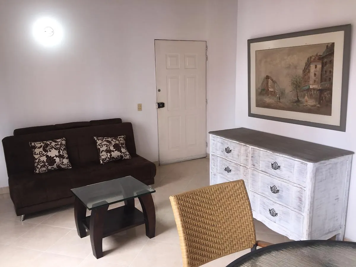 Excelente, moderno, amoblado y bien ubicado apartamento en Laureles, Medellín