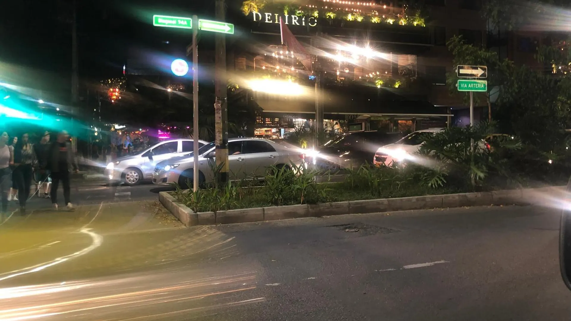 Excelente, moderno, amoblado y bien ubicado apartamento en Laureles, Medellín